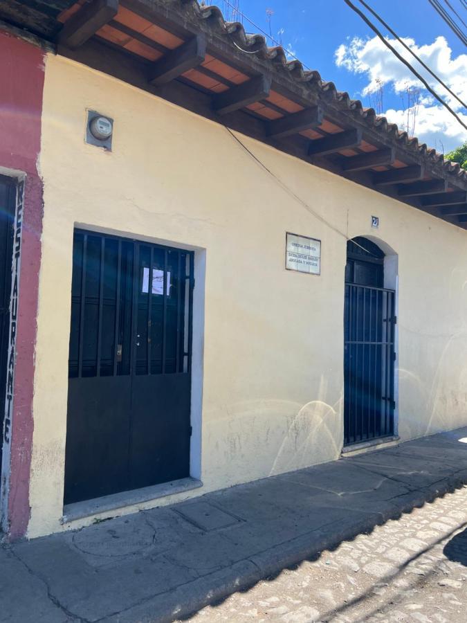 Casa Del Viajero Colonial Leilighet Antigua Eksteriør bilde